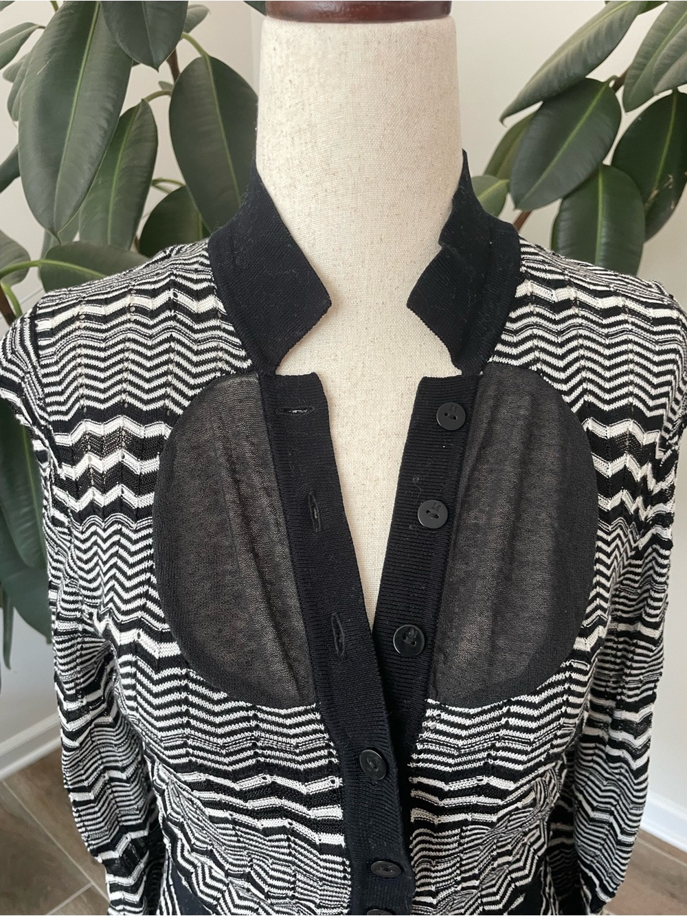 Missoni Black and White Zigzag Long-Sleeve Knit Dress - Picture 7 of 17